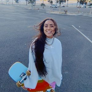 Meet your Posher, Pandora